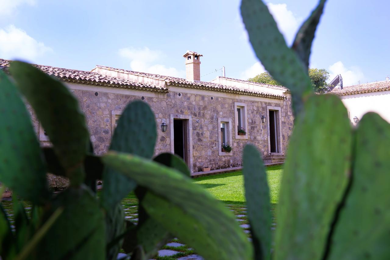 Castello Camemi Hotell Vizzini Exteriör bild